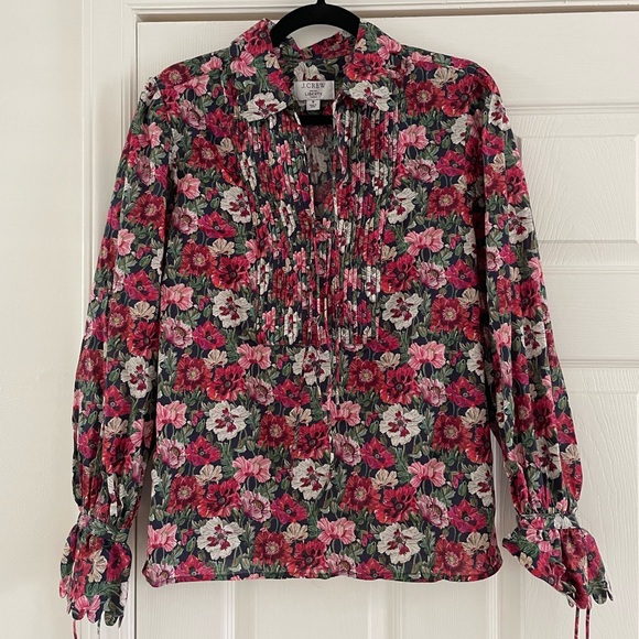 NBW! Jcrew Scalloped Sleeve Top in Liberty Poppy Amelie Floral - Picture 4 of 4